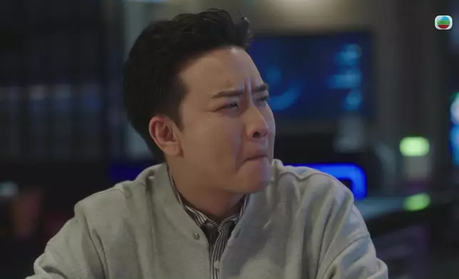 唐嘉麟表情好好笑。