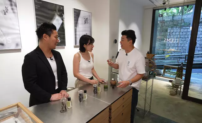 創辦人Jason、Cindy 創立香水品牌，用香水訴說生命百態。