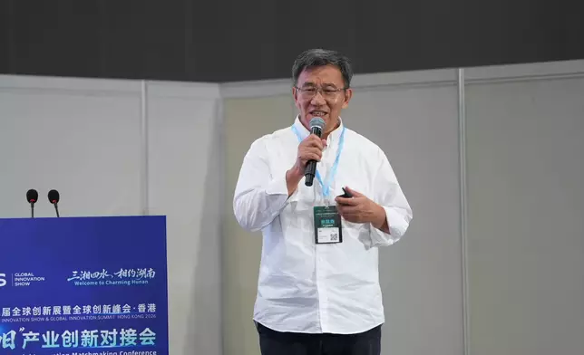 香港科技大學教授、XbotPark機械人基地發起人、湘江科技創新院理事長李澤湘表示，湖南製造業基礎扎實，可依託產業基礎發展電動化、智能化新產品，並通過香港融入大灣區、走向世界。巴士的報記者攝
