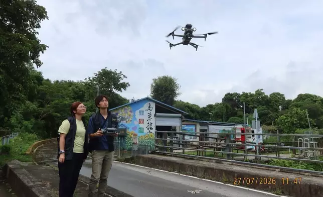 環保署聯同消防處嚴查北區元朗45地點 打擊廢鋰電池火警風險及露天焚燒