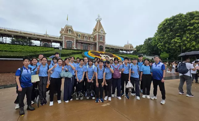 民安隊少年團出席「千人樂園Summer Fun」 鄧炳強到場打氣