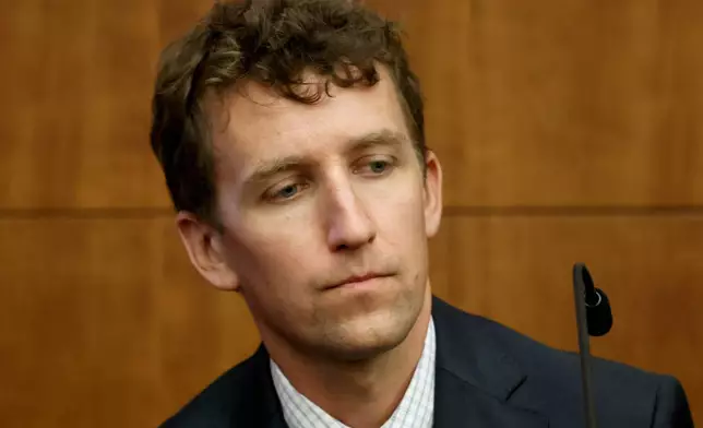 檔案圖片：帕特里克克蘭西於2026年7月29日周三，在麻省普利茅斯高等法院舉行的林賽克蘭西謀殺案審訊中出庭作證。(David L. Ryan/The Boston Globe via AP, Pool,File圖片) AP圖片