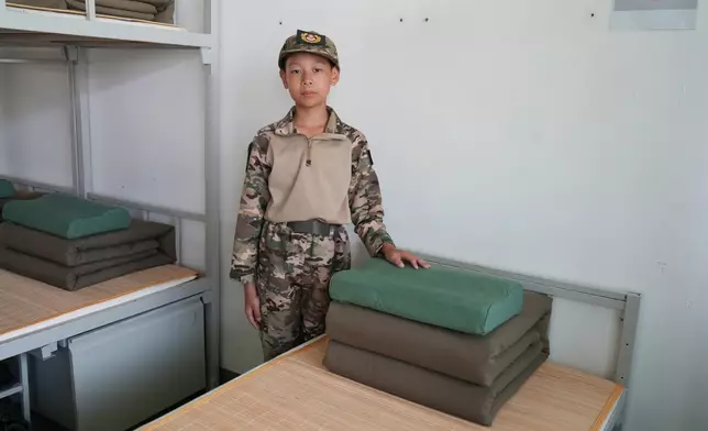 「2026年香港青少年軍事夏令營暨香港大學生軍事生活體驗營」周日8月16日結束。巴士的報記者攝