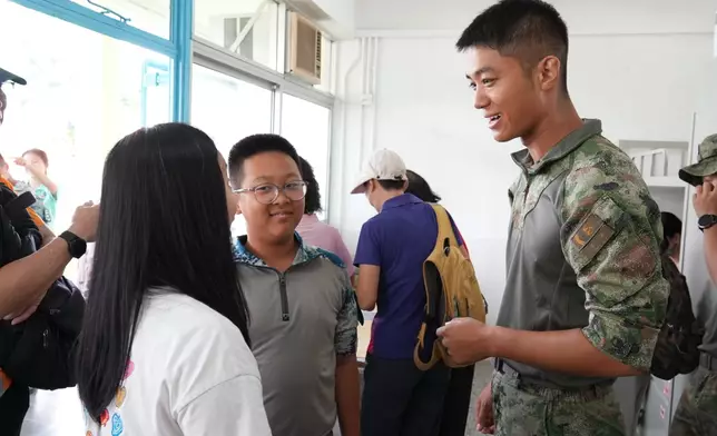 「2026年香港青少年軍事夏令營暨香港大學生軍事生活體驗營」周日8月16日結束。巴士的報記者攝