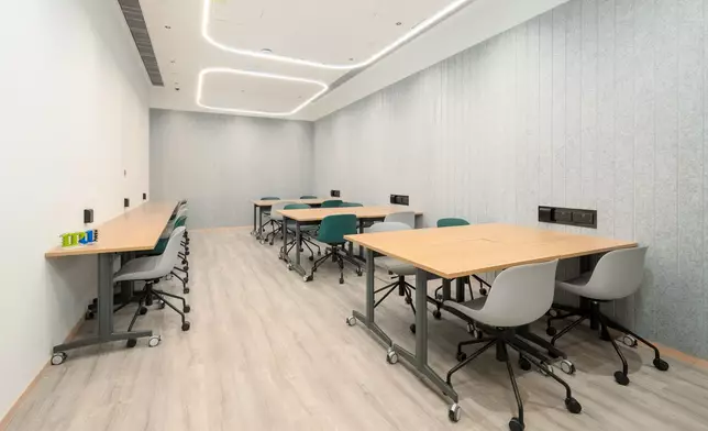 MU88 宿舍內設備完善的自修室與協作室。圖片由香港都會大學提供
