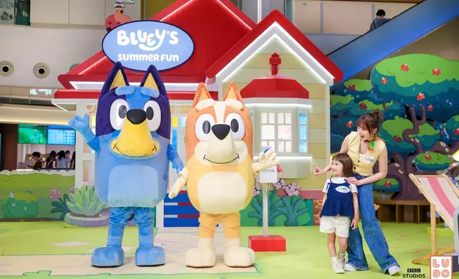 Bluey 與 Bingo 大公仔於主題庭園與小朋友見面
