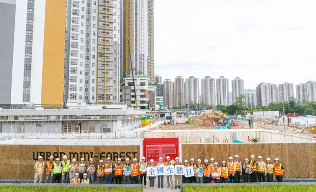 土木工程拓展署辦粉嶺北都市微森林技術參觀 樹苗一年半最高逾2米