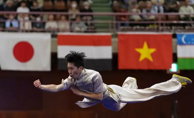 2026年9月20日周日，日本名古屋亞運會，日本選手Kohtarou Higashi在武術男子長拳決賽中比賽。(美聯社圖片/Mark Baker) AP圖片