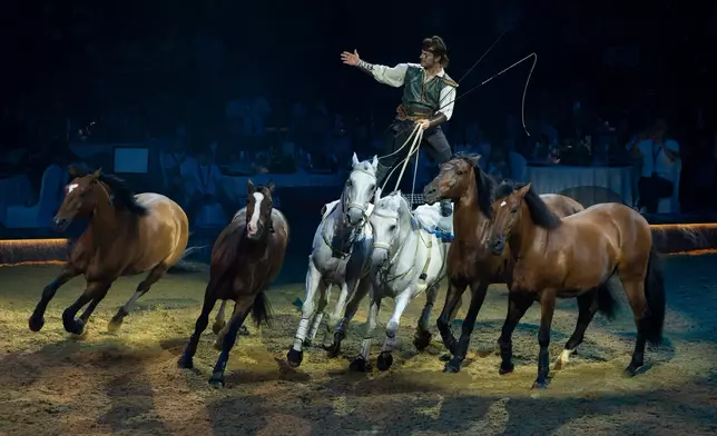 歐洲馬術匯演CAVALLUNA首度來港 啟德體藝館上演亞洲首秀