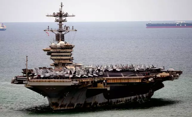美國海軍林肯號航空母艦於2026年9月2日周三抵達泰國春武里府林查班港。(美聯社圖片/Sakchai Lalit) AP圖片