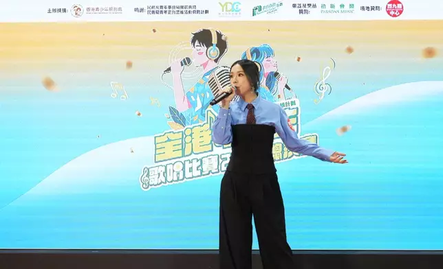 星級嘉賓J.Arie驚喜現身，獻唱《至少做一件離譜的事》，以歌聲勉勵年輕人勇敢跳出舒適圈。