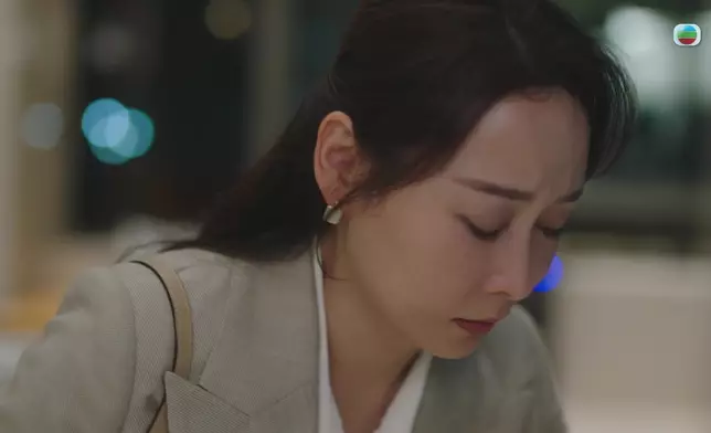 娜姐又痛又傷心到酒店捉姦。