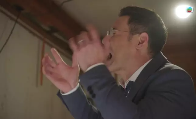 黃智賢走投無路下情緒失控，綁架了馬國明。
