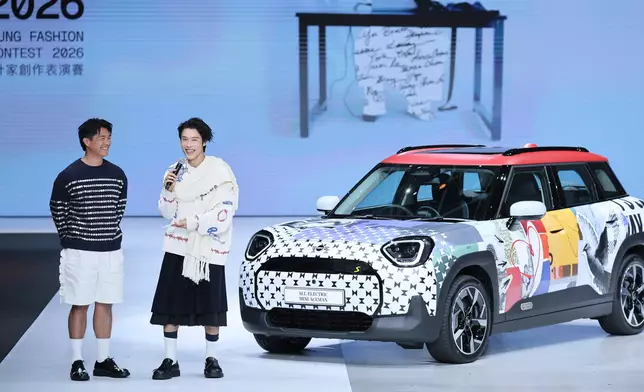 柯煒林、丁子朗