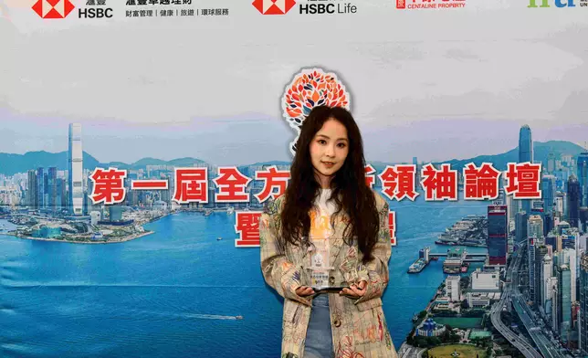 谷婭溦
