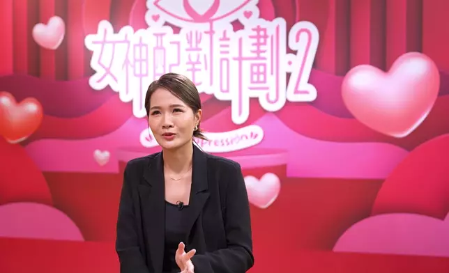 梁敏巧眼鏡娘Look意外搶焦。