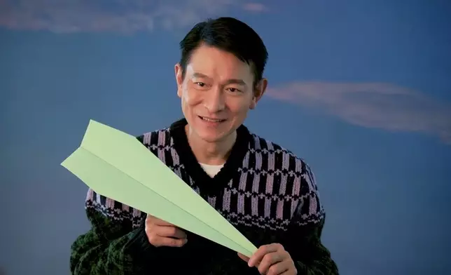 劉德華將於今年年底舉行全新巡迴演唱會——《About Life 劉德華巡迴演唱會 - 香港站》。