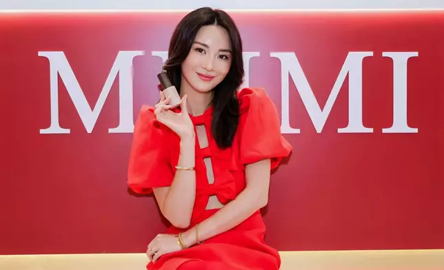 裕美擔任開幕嘉賓，與傳媒近距離分享居家光學美容儀及日常護膚心得。
