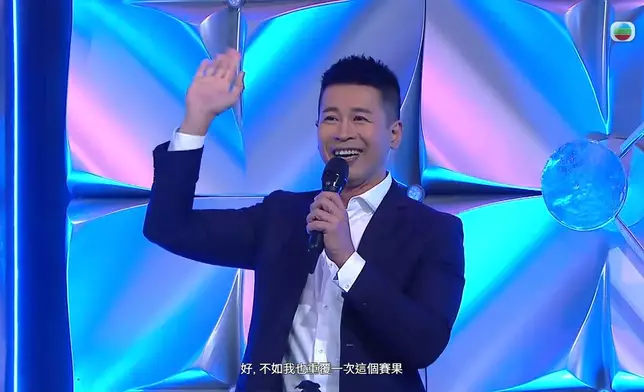 當10號真係慢慢追上嚟嘅時候，現場每個人嘅表情都係難以置信，阿John個口直情冇合埋過。