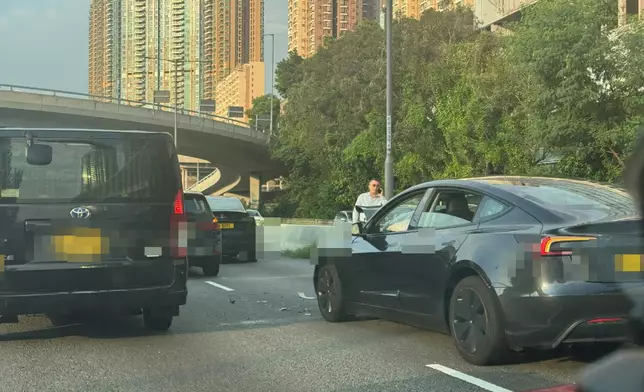 大埔公路早上3車串燒。fb圖片