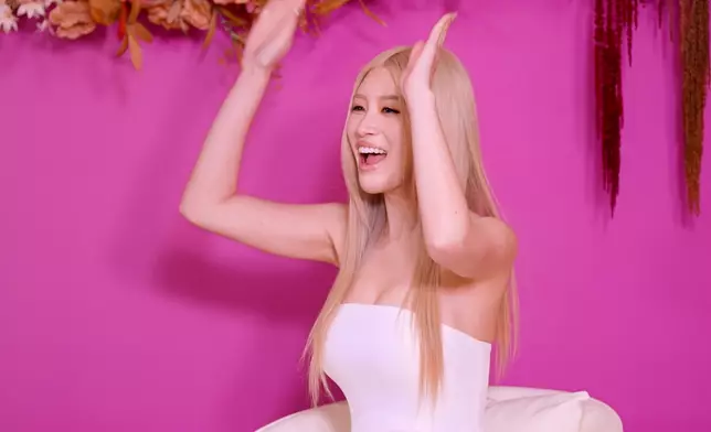 今年啲女神係反應彈。