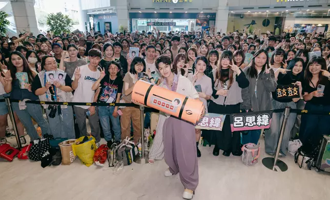 特製「GBOYSWAG能量瓶」收集歌迷熱情，全場合唱能量值衝破100分！