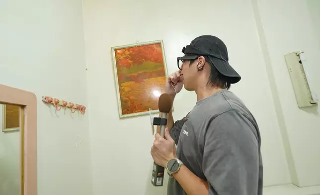 坤哥嚇到成頸都係汗