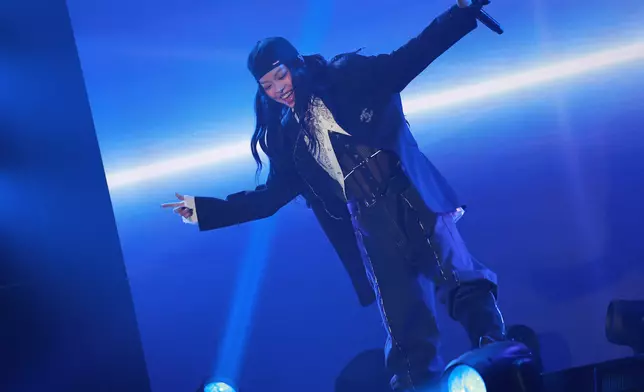 KALAI成旗下Eason首位女歌手，並推出新歌《THAT'S HOW WE MOVE》。