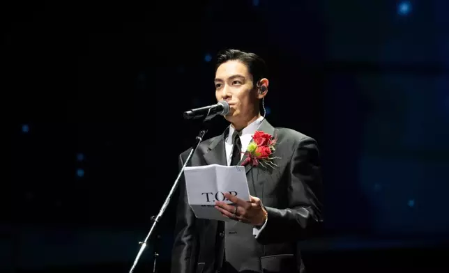 T.O.P感謝一直等待他的歌迷。T.O.P IG圖片