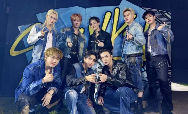 Stray Kids正於拉丁美洲展開巡迴音樂節「STRAYCITY」演出。StrayKids官方X圖片