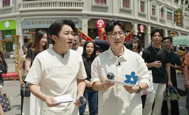 祖藍同阿Sam通街跑搵路人測試廣東話能力，超好笑。