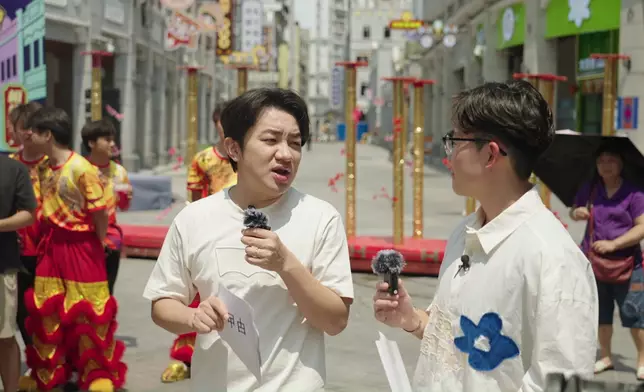 祖藍同阿Sam通街跑搵路人測試廣東話能力，超好笑。