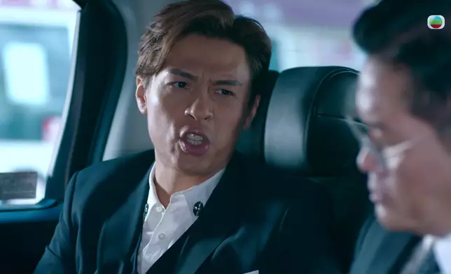 鄭啟泰飾演陳少邦的律師。