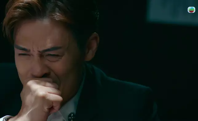 原本扮傷心的陳少邦，被馬貫東與劉頌鵬連番追問，終忍不住發火。