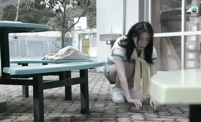 陳曉華扮學生的青澀樣非常可愛。