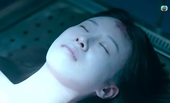 張詩欣一開始以死屍身份出場。