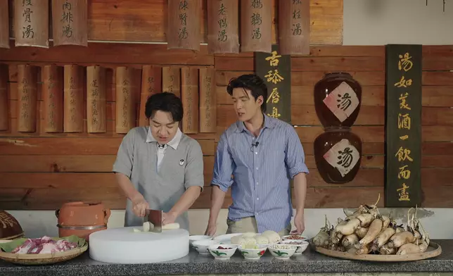 祖藍晒「刀功」，果然係「廚藝高手」。