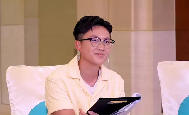 Sam Lau都對呢位求愛勇者好滿意，露出「外父笑」。