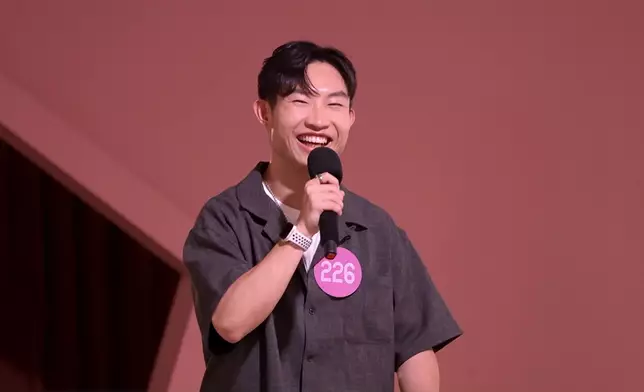 Amber啲烏龍樣好Cute。