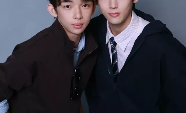 「羽毛球王子」江博熙（Hei）首度與16歲親弟江柏熙（Tony）合體為UNIQLO拍宣傳片。