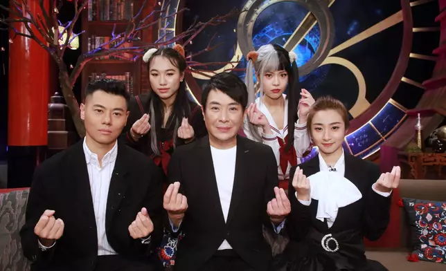 思浩跟瀅仴之前合作過《直播靈接觸》。
