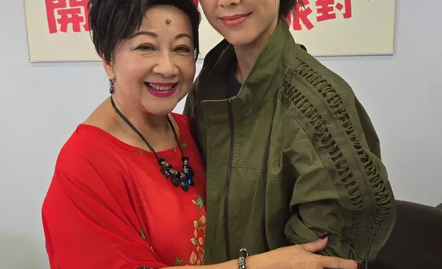 胡定欣推出首支個人單曲《未知也好》，親自出資製作，連封面書法亦一手包辦。