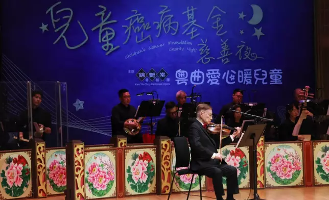 戲曲界音樂大師朱慶祥以99歲高齡，以小提琴成功完成舞台演出。