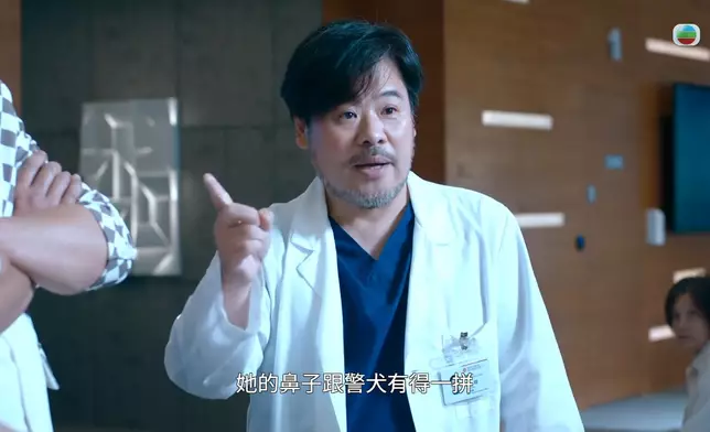 韋家雄笑住狂寸謝可逸，刻薄得嚟好搞笑。