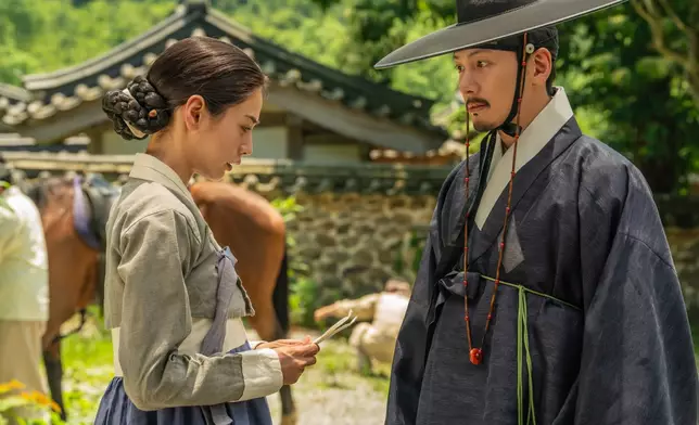 《挑情醜聞》上線後多個大尺度場景掀起熱話。NetflixKorea圖片