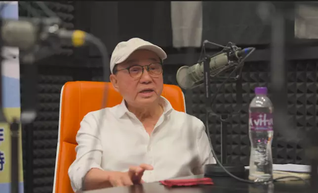 許冠文在節目中豁達談身後事，又細聽醫生分享。