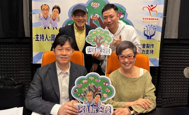 胡兆康在節目中分享運動與移植康復歷程。