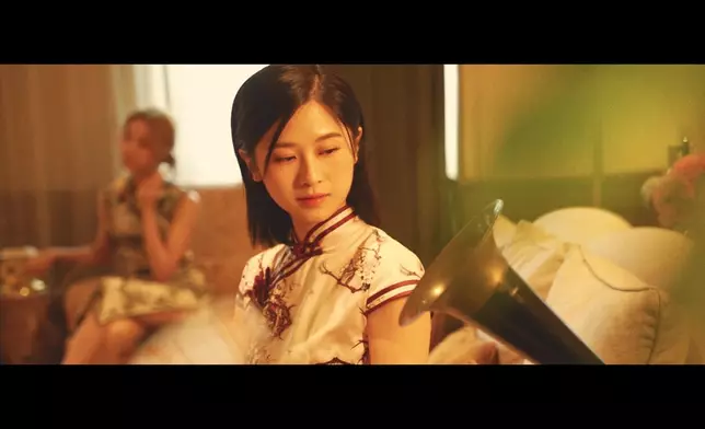 Carmen旗袍Look好靚呀！