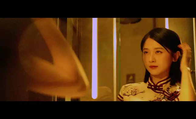 Carmen旗袍Look好靚呀！