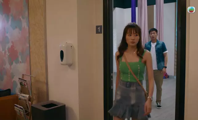 王菲經常向馬貫東無理取鬧，馬貫東則擔心她被情騙，忍不住Check她電話。